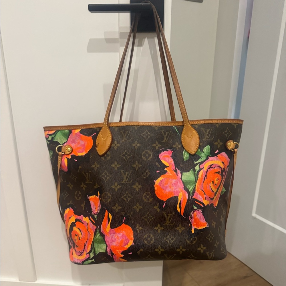 Louis Vuitton Stephen Sprouse Monogram Roses Neverfull MM tote bag.